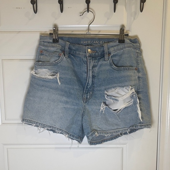 American Eagle Outfitters Pants - American Eagle Strigid Distressed High Rise Denim Shorts Size 8